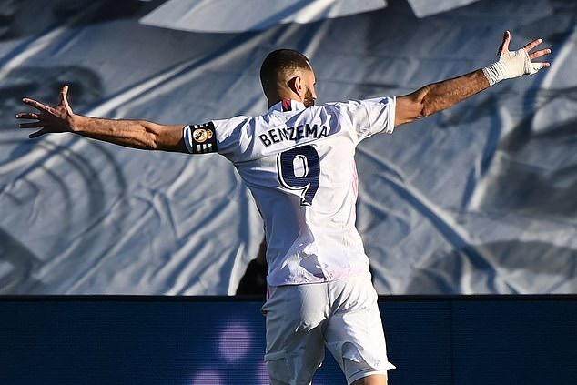 1615680015671074183.jpg 40423650-9358589-image-a-23_1615655949482.jpg